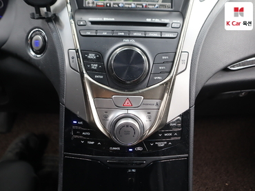 2011 - hyundai grandeur