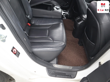 2011 - hyundai grandeur