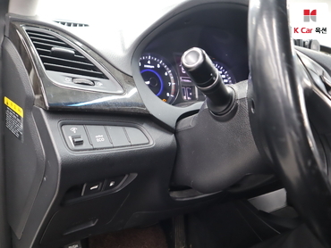 2011 - hyundai grandeur