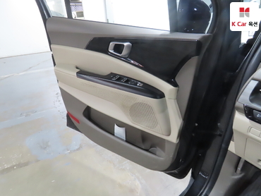 2021 - kia carnival