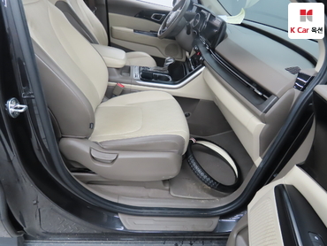 2021 - kia carnival