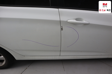 2012 - hyundai accent