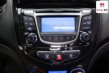 2012 - hyundai accent