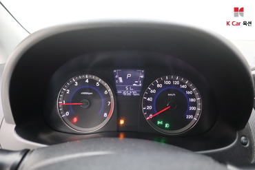 2012 - hyundai accent