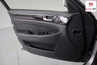 2012 - hyundai bh330