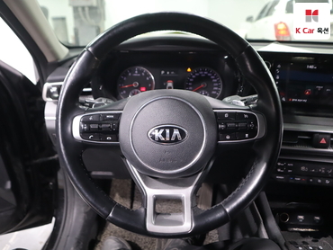 2021 - kia k5