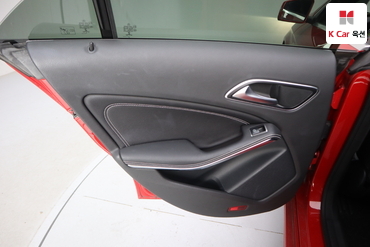 2016 - mercedes-benz cla200