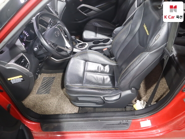 2015 - hyundai veloster