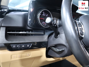 2021 - kia carnival