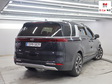 2021 - kia carnival