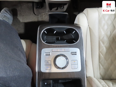 2023 - genesis gv80