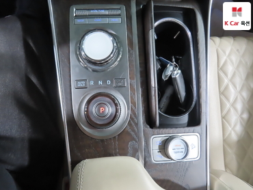 2023 - genesis gv80