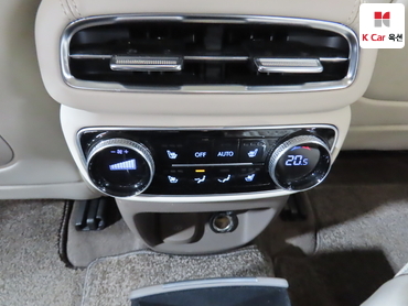 2023 - genesis gv80
