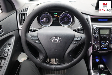 2010 - hyundai sonata
