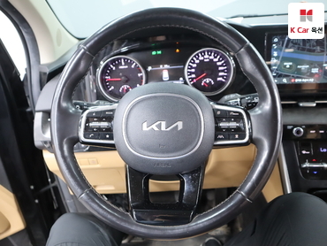 2023 - kia carnival