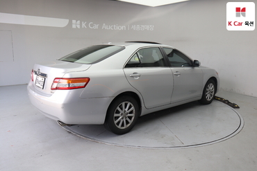 2011 - toyota camry
