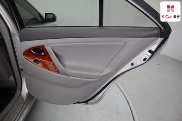 2011 - toyota camry