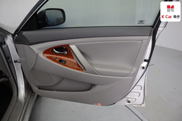 2011 - toyota camry
