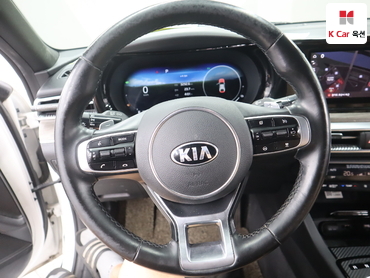 2021 - kia k5