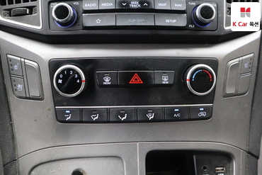 2018 - hyundai grand starex