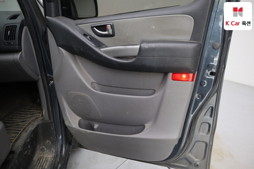 2018 - hyundai grand starex
