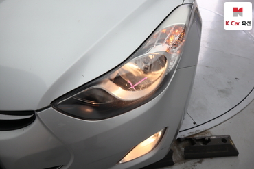 2012 - hyundai avante
