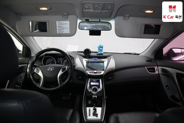 2012 - hyundai avante