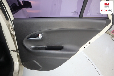 2012 - kia morning