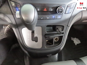 2017 - hyundai grand starex