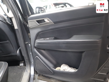 2018 - kg mobility (ssangyong) rexton