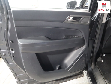 2018 - kg mobility (ssangyong) rexton