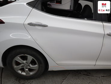 2014 - hyundai avante