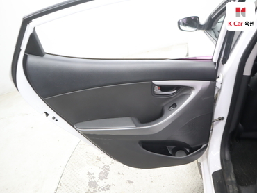 2014 - hyundai avante