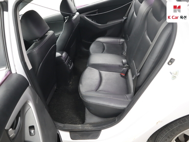 2014 - hyundai avante