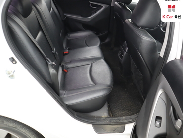 2014 - hyundai avante