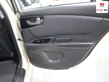 2009 - kia roche