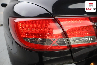 2010 - hyundai grandeur