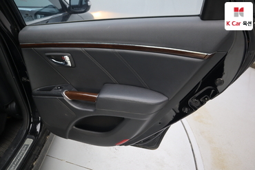 2010 - hyundai grandeur