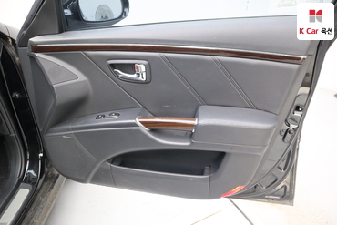 2010 - hyundai grandeur
