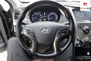 2012 - hyundai grandeur
