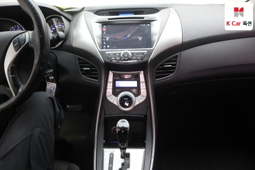 2011 - hyundai avante