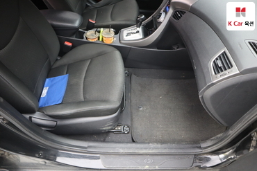 2011 - hyundai avante