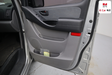 2017 - hyundai grand starex