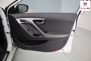 2015 - hyundai avante