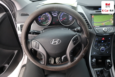 2015 - hyundai avante