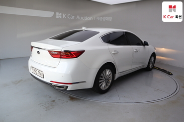 2018 - kia k7