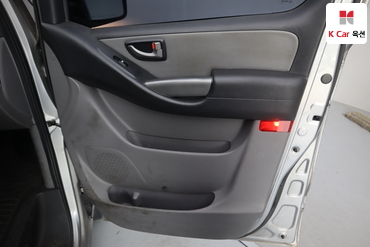 2017 - hyundai grand starex