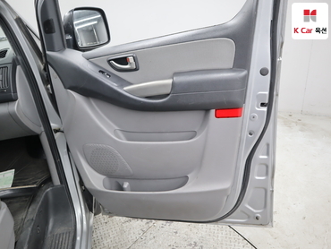 2014 - hyundai grand starex