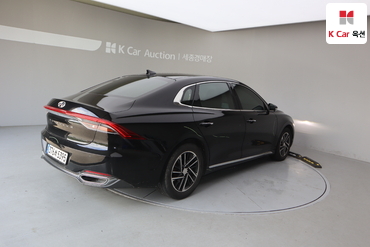 2021 - hyundai grandeur
