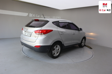 2012 - hyundai tucson